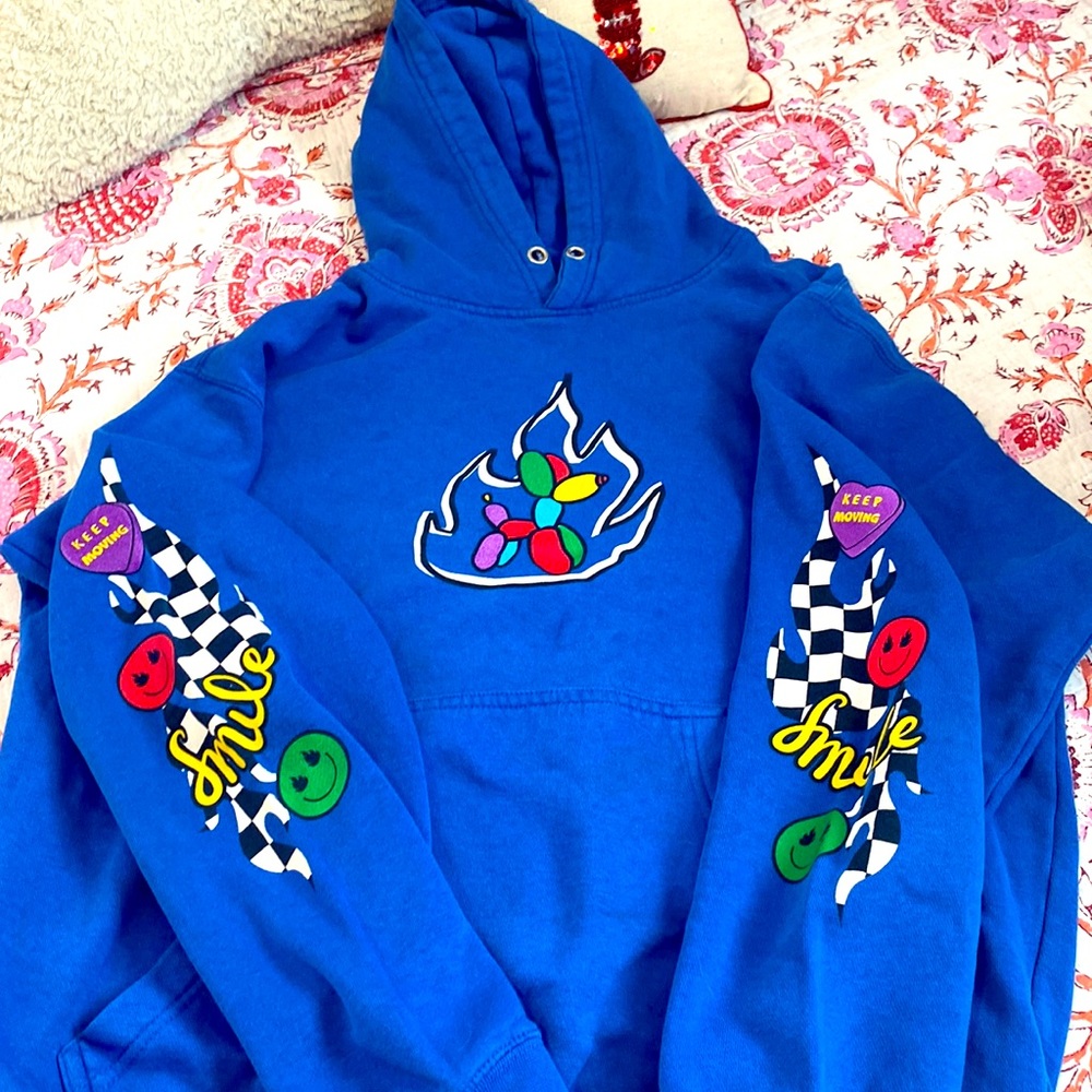 Avani tiktoker merch blue sweatshirt worn twice